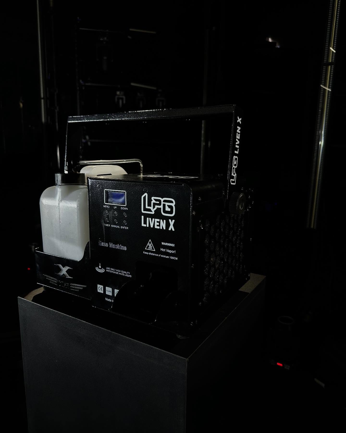 Máquina de Hazer Liven X 1800W