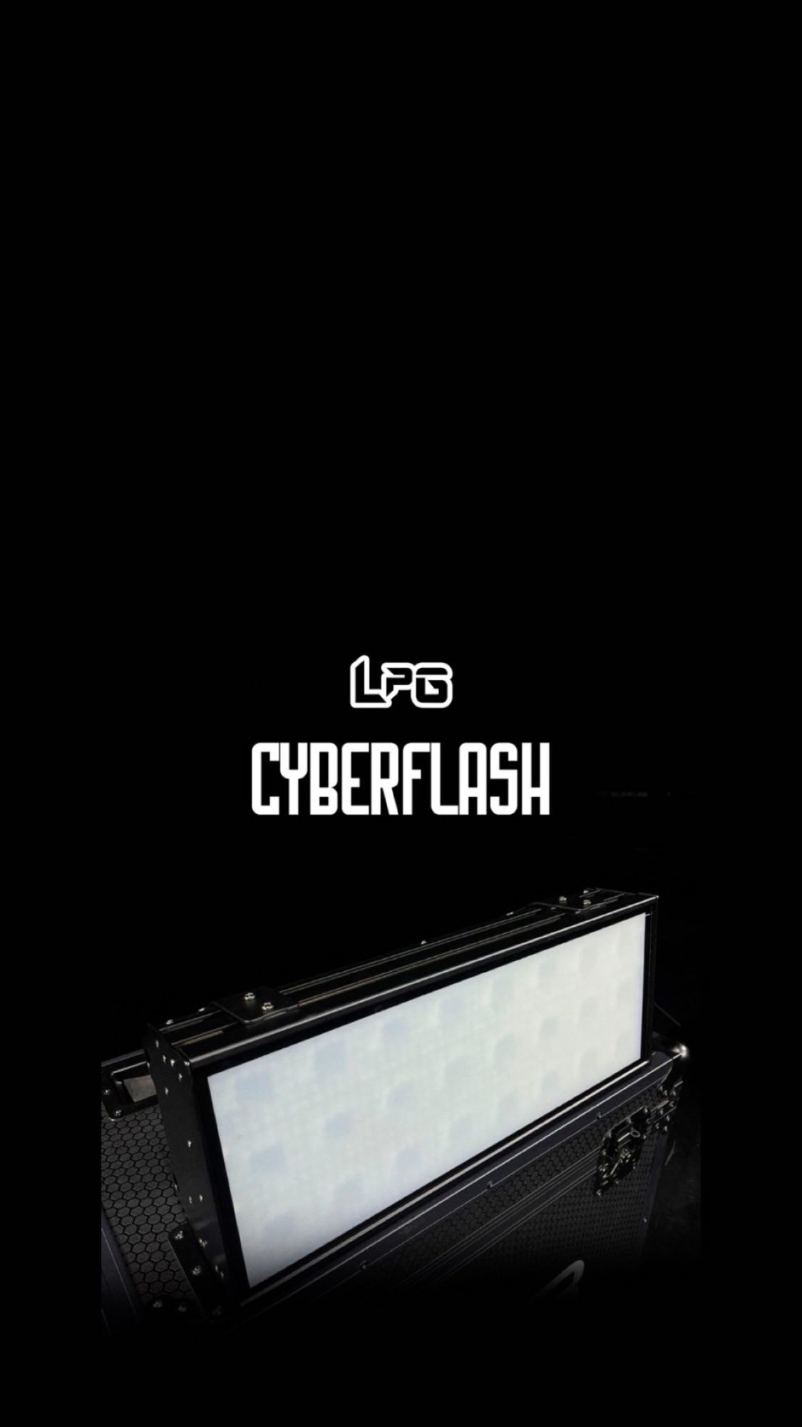 Estrobo RGB + W Cyberflash